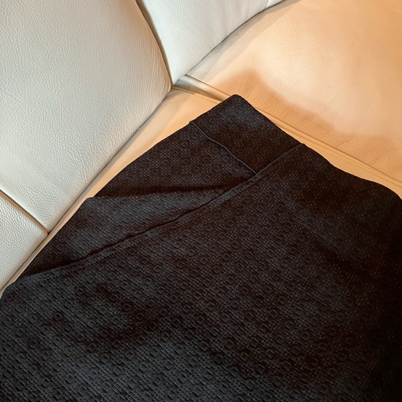 Marrio Serrani Black Woven Skirt - Picture 8 of 10